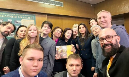 12 февраля в ИЭА РАН прошла презентация книги «Жизнь между двух миров. Папуасы Берега Маклая»