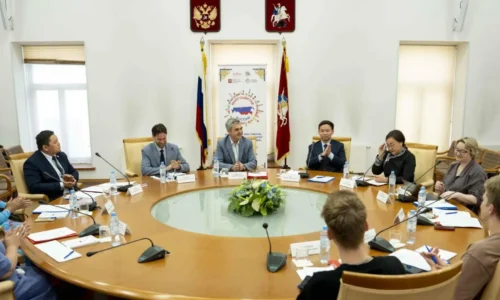 Нелли Москаленко представила ИЭА РАН на фестивале «Многоцветие России»